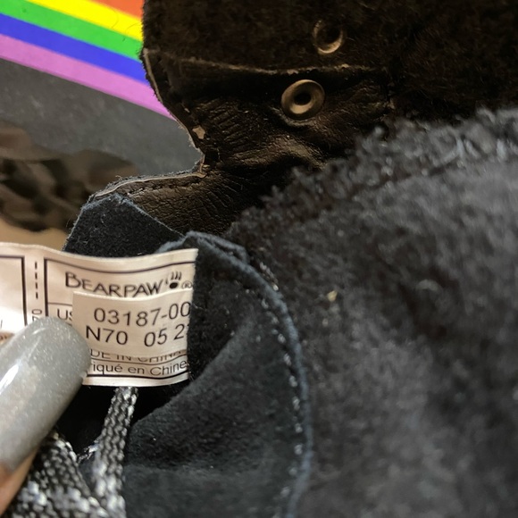 BEARPAW Women's Retro Alicia Black Boot Size 9/40 NWOT - Picture 9 of 11